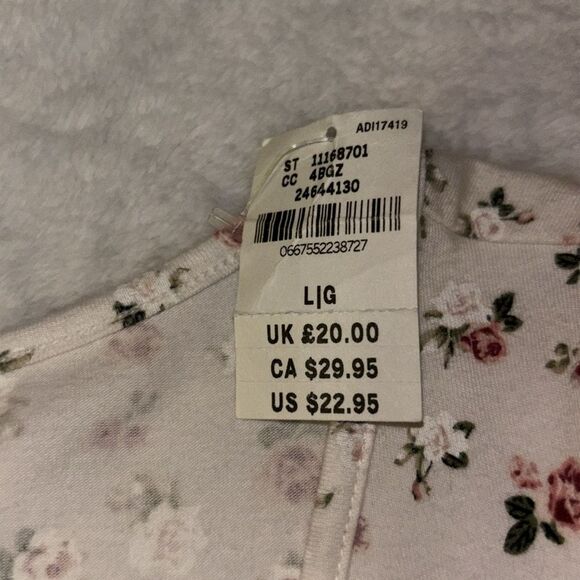 NWT. PINK by Victoria’s Secret floral thong bodysuit. Sz large. - Picture 6 of 8